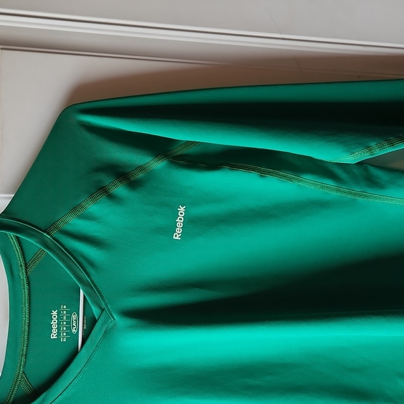 Reebok Play Dry V-neck Pullover Long-sleeved Activewear Top Size M - Picture 4 of 6